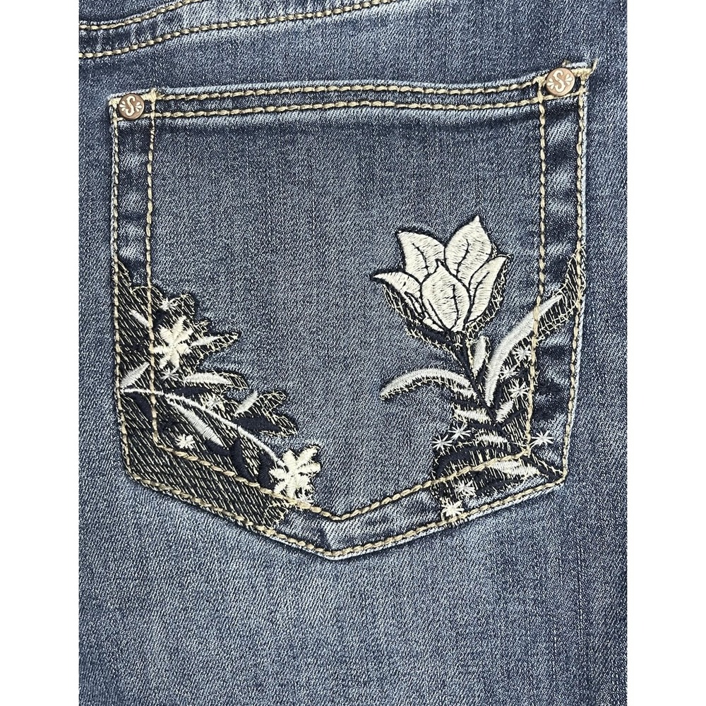 SHYANNE 31W 32.5L Flare Jeans Embroidered Floral Stretch Boho Western Bootcut - Picture 5 of 11